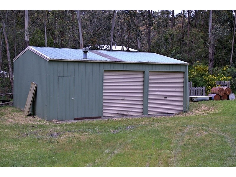 76 Greig Court, Woodend VIC 3442