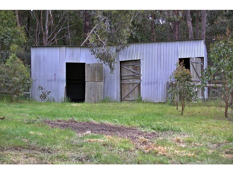 76 Greig Court, Woodend VIC 3442