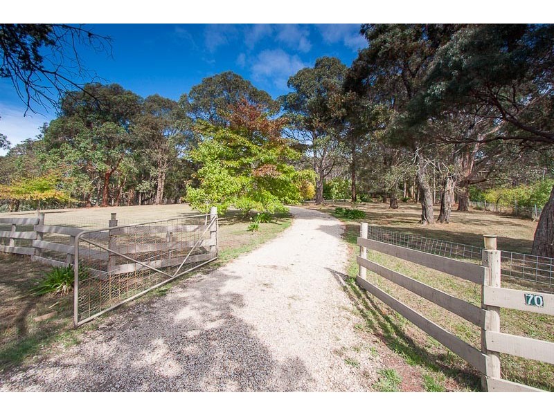 70 Hoburd Drive, Woodend VIC 3442