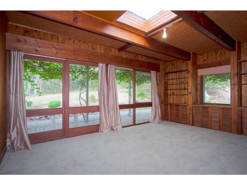 70 Hoburd Drive, Woodend VIC 3442