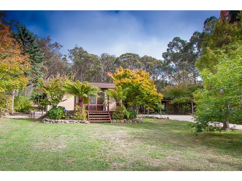 70 Hoburd Drive, Woodend VIC 3442