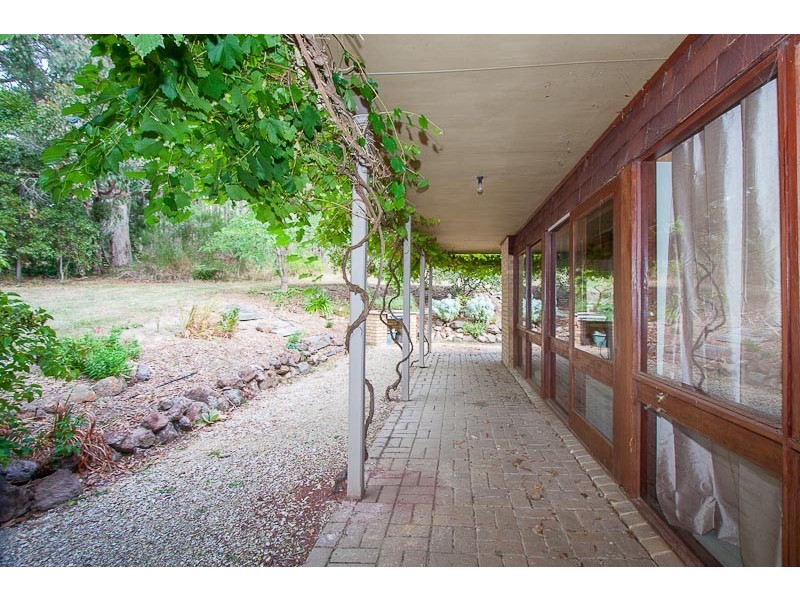 70 Hoburd Drive, Woodend VIC 3442