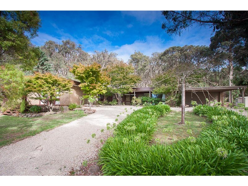 70 Hoburd Drive, Woodend VIC 3442
