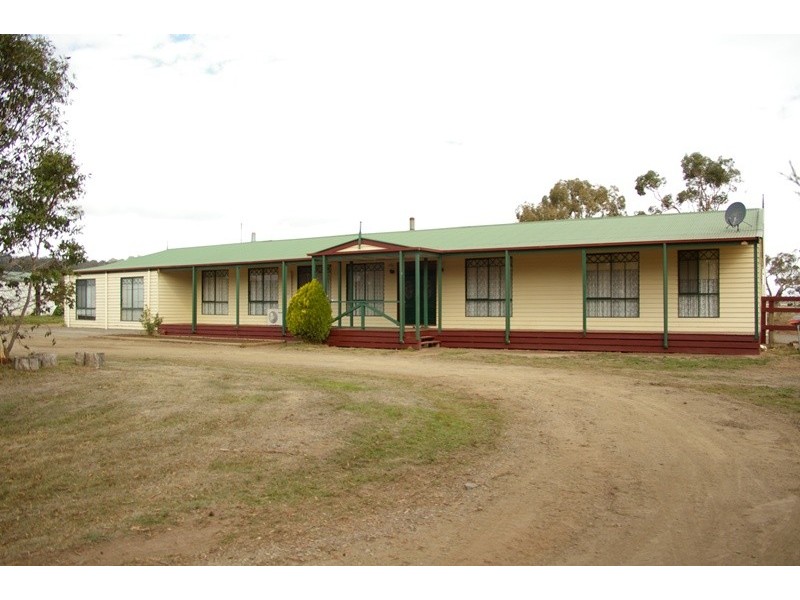 588 THREE CHAIN ROAD, Carlsruhe VIC 3442