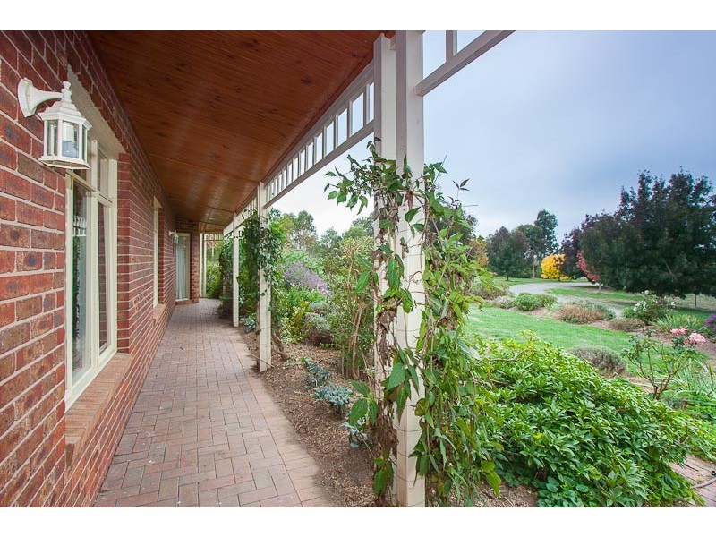 25 Mill Road, Romsey VIC 3434