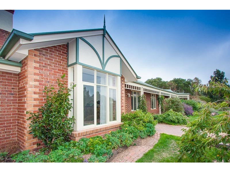 25 Mill Road, Romsey VIC 3434