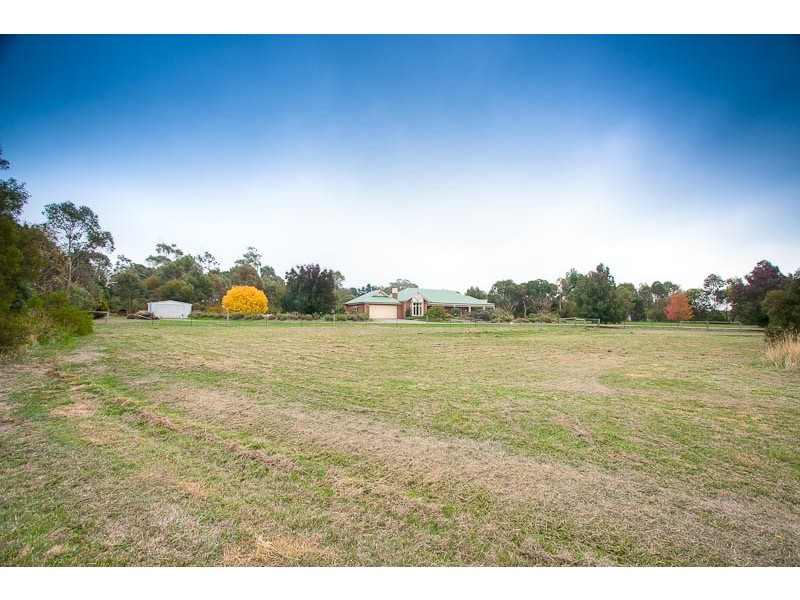 25 Mill Road, Romsey VIC 3434