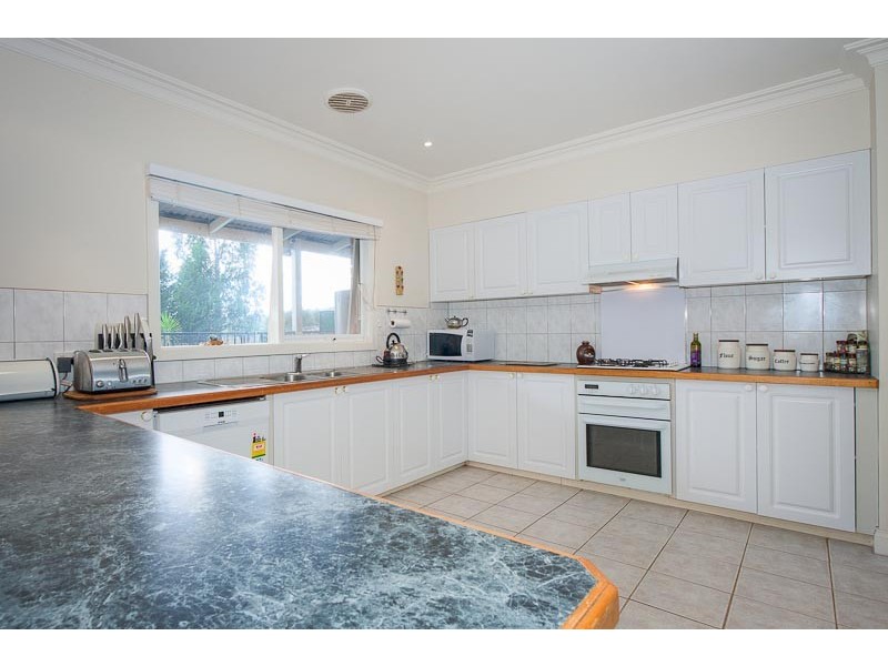 141 GARTH RD, Carlsruhe VIC 3442