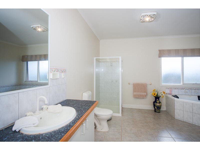 141 GARTH RD, Carlsruhe VIC 3442