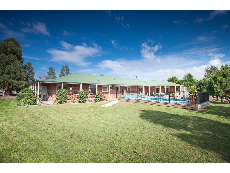 141 GARTH RD, Carlsruhe VIC 3442