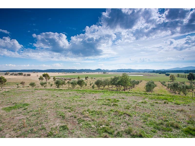 141 GARTH RD, Carlsruhe VIC 3442