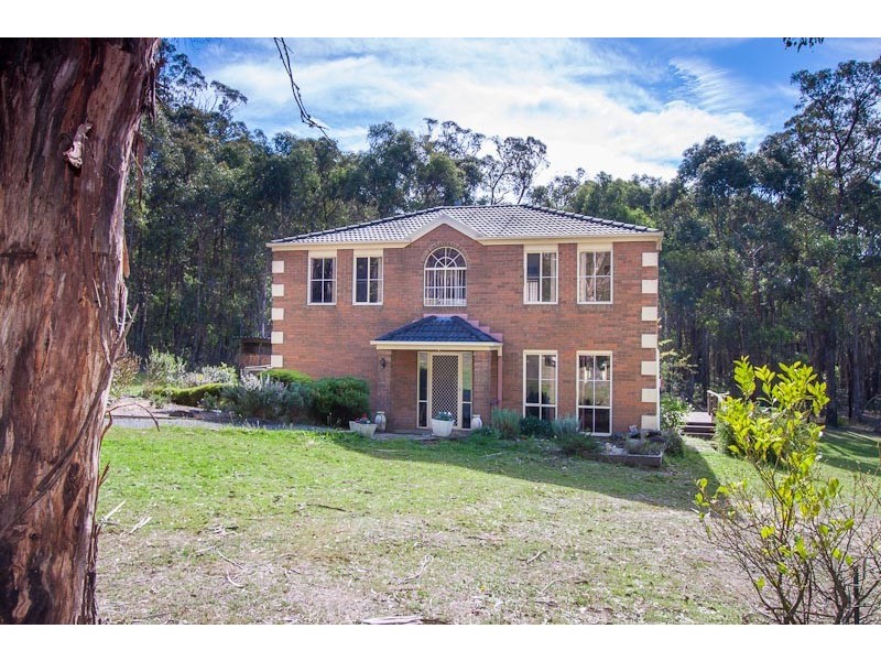 55 Boldiston Road, Woodend VIC 3442
