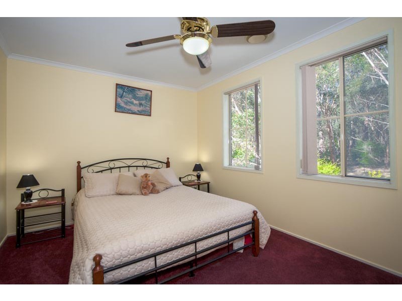 55 Boldiston Road, Woodend VIC 3442