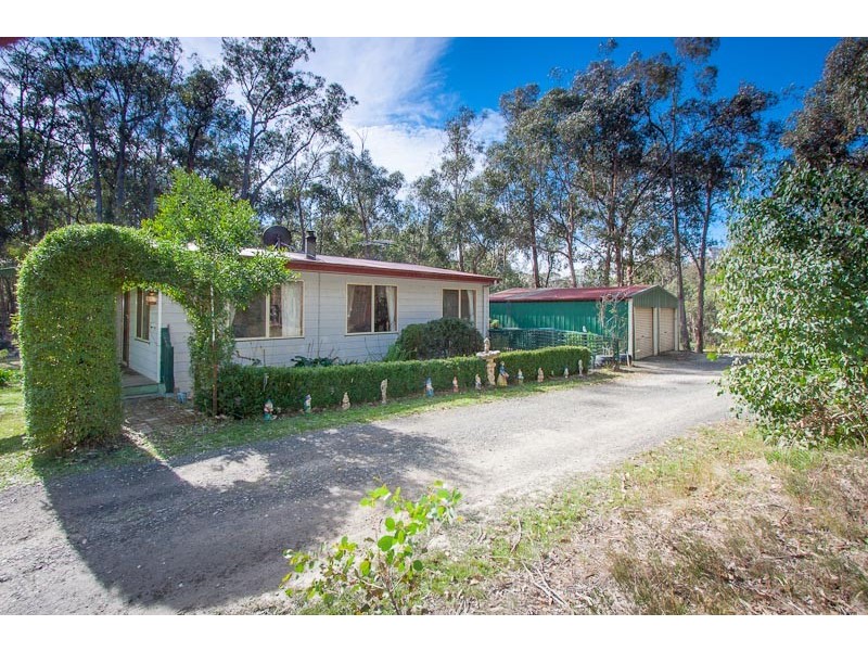 55 Boldiston Road, Woodend VIC 3442