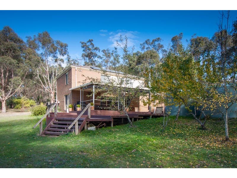 55 Boldiston Road, Woodend VIC 3442