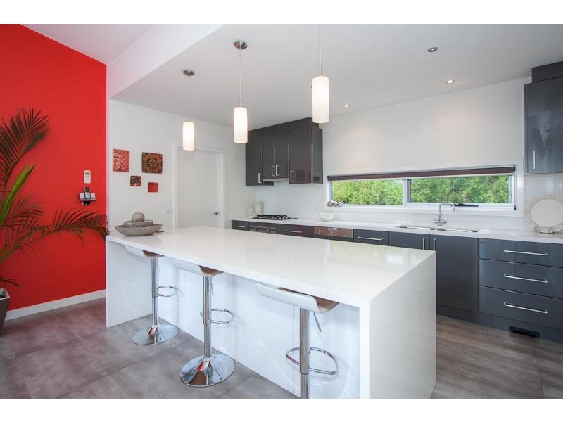 19 Ballymoyer Mews, Woodend VIC 3442