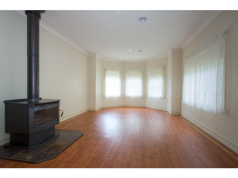 8 Drovers Retreat, Romsey VIC 3434