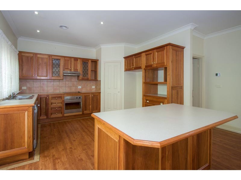 8 Drovers Retreat, Romsey VIC 3434