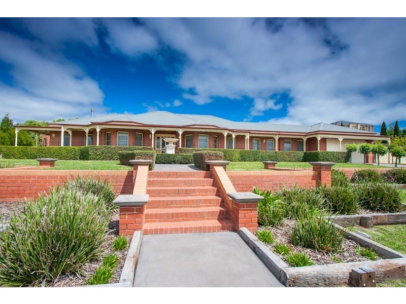 8 Drovers Retreat, Romsey VIC 3434