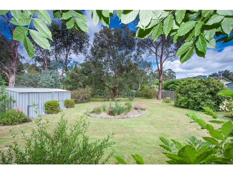 51 High Street, Woodend VIC 3442