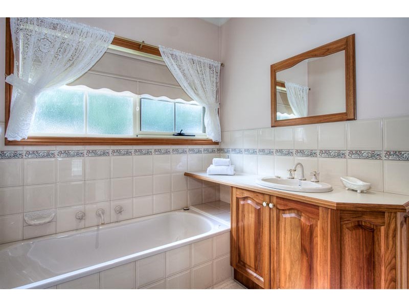 680 Chanters Lane, Tylden VIC 3444