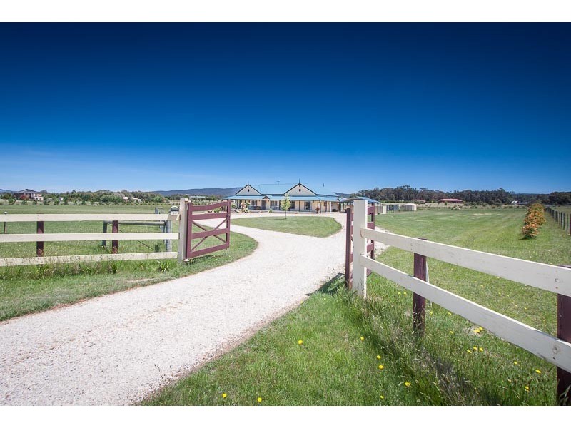 32 King Drive, Lancefield VIC 3435