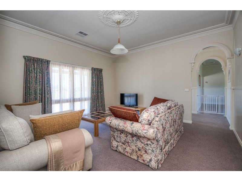 32 King Drive, Lancefield VIC 3435