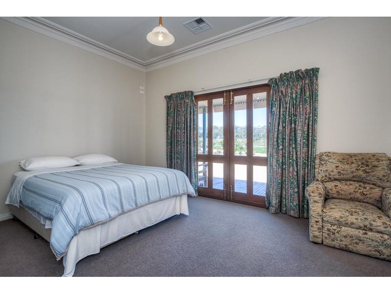32 King Drive, Lancefield VIC 3435