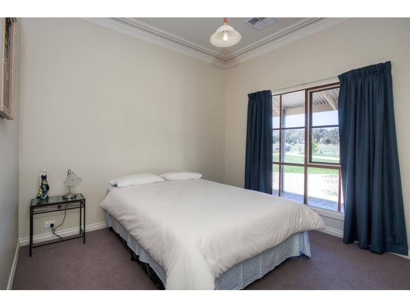 32 King Drive, Lancefield VIC 3435