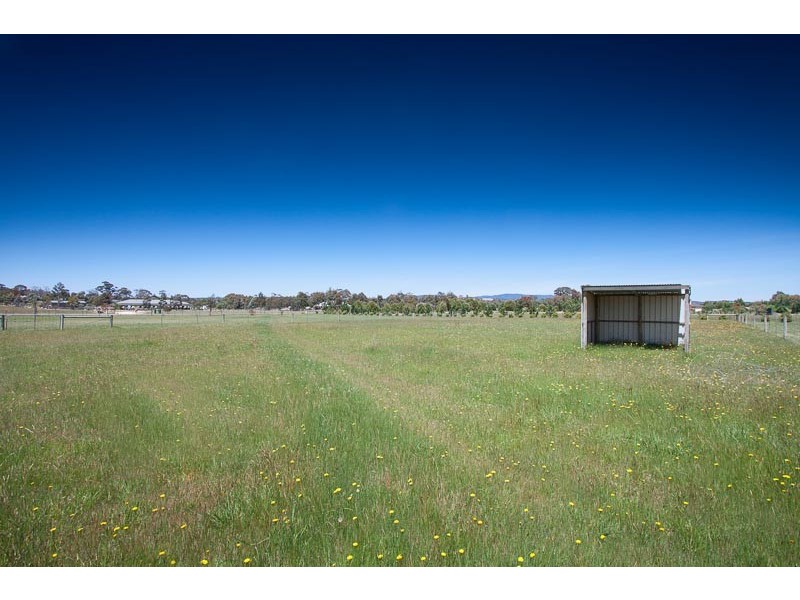 32 King Drive, Lancefield VIC 3435