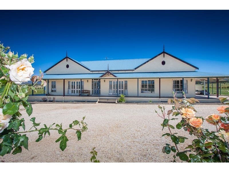 32 King Drive, Lancefield VIC 3435