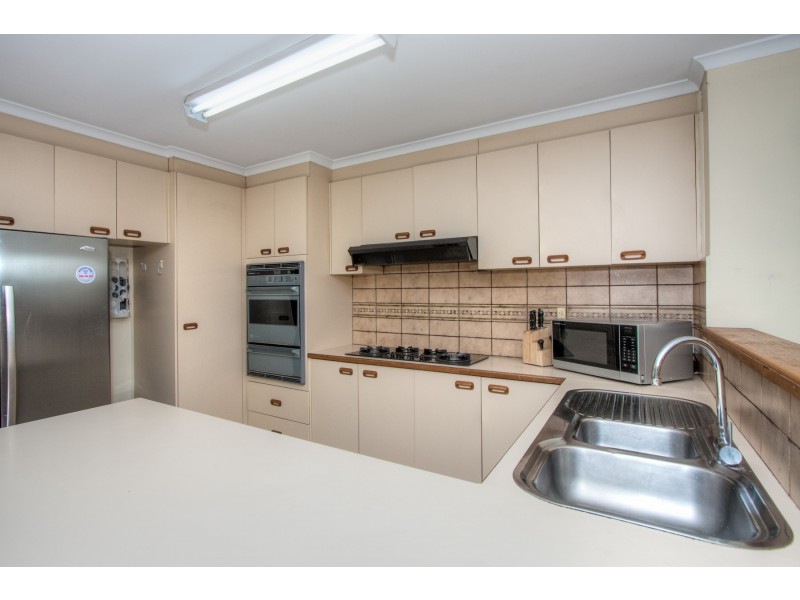14 Fleming Road, Woodend VIC 3442