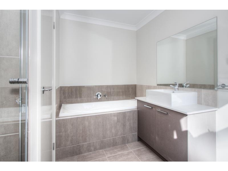 1 and 2 /149 High Street, Woodend VIC 3442