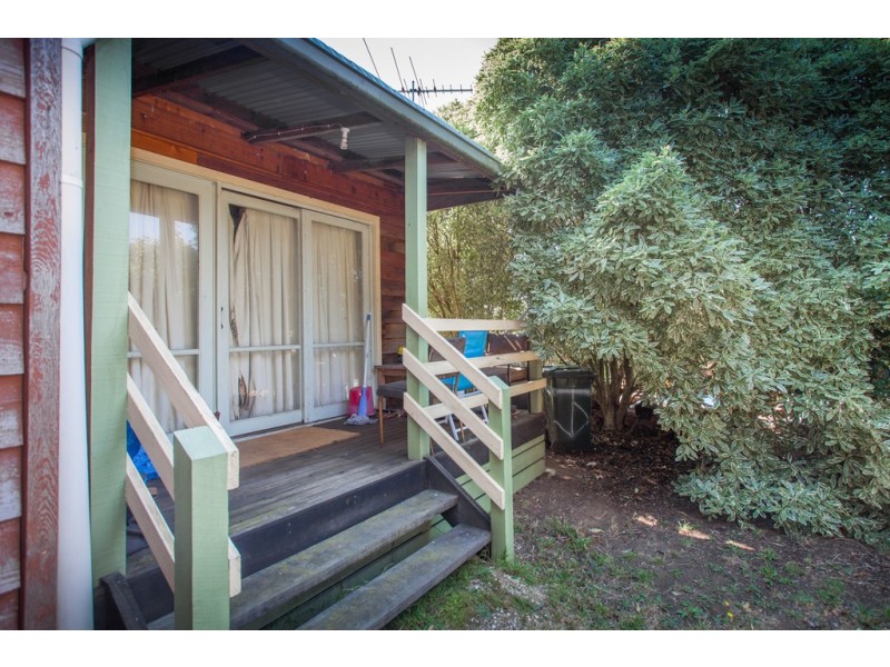 13 Digby Drive, Romsey VIC 3434