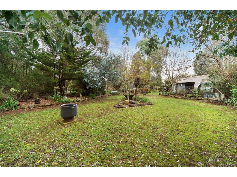 10 Bowen Street, Woodend VIC 3442