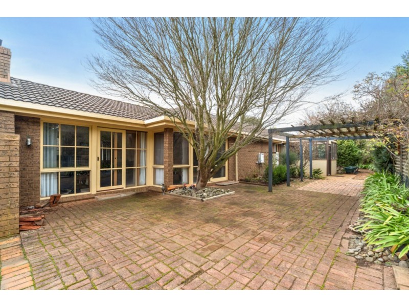 80 Kronks Lane, Woodend VIC 3442
