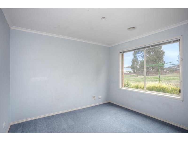 21 Sullivans Road, Woodend VIC 3442