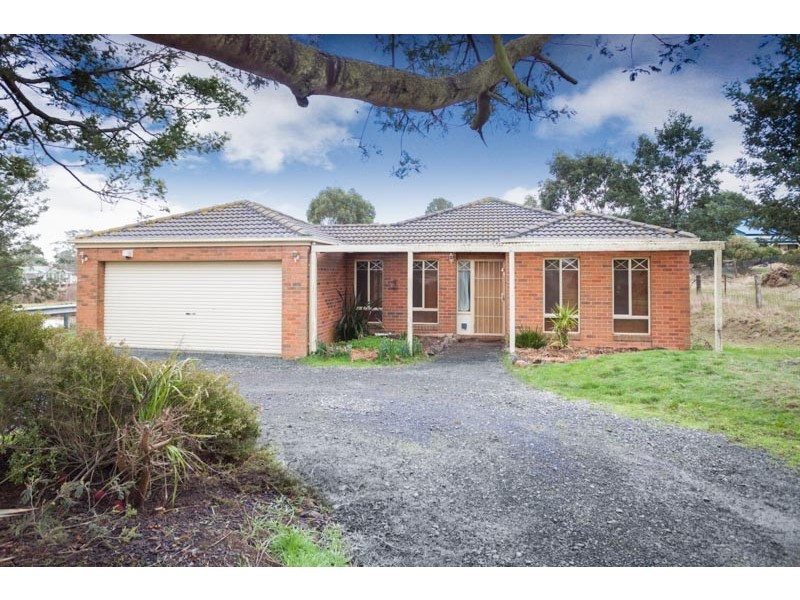 21 Sullivans Road, Woodend VIC 3442