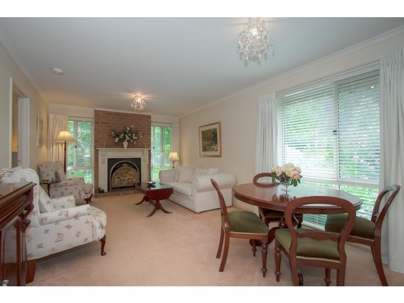 3 Governors Drive, Mount Macedon VIC 3441