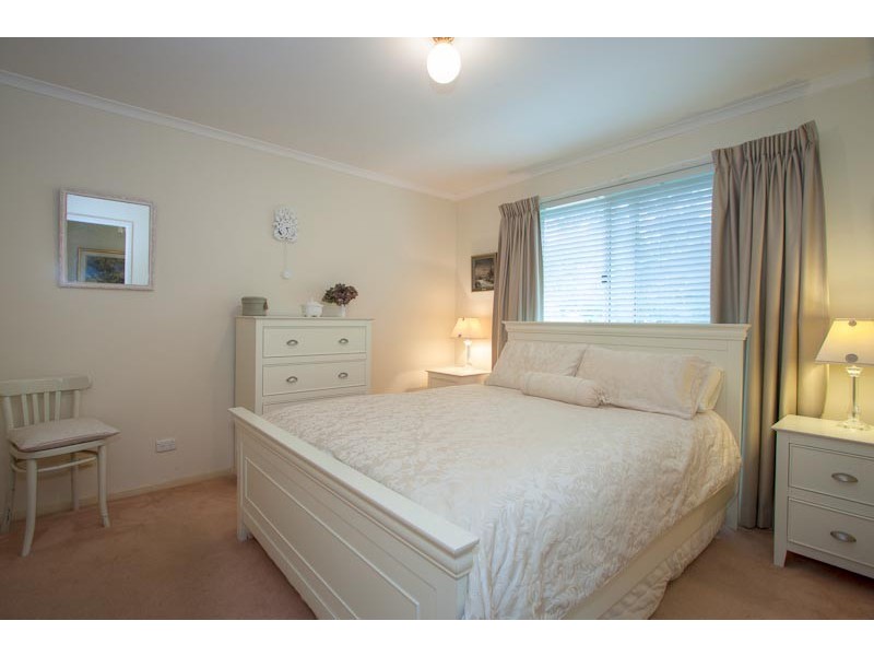 3 Governors Drive, Mount Macedon VIC 3441