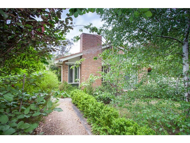 3 Governors Drive, Mount Macedon VIC 3441