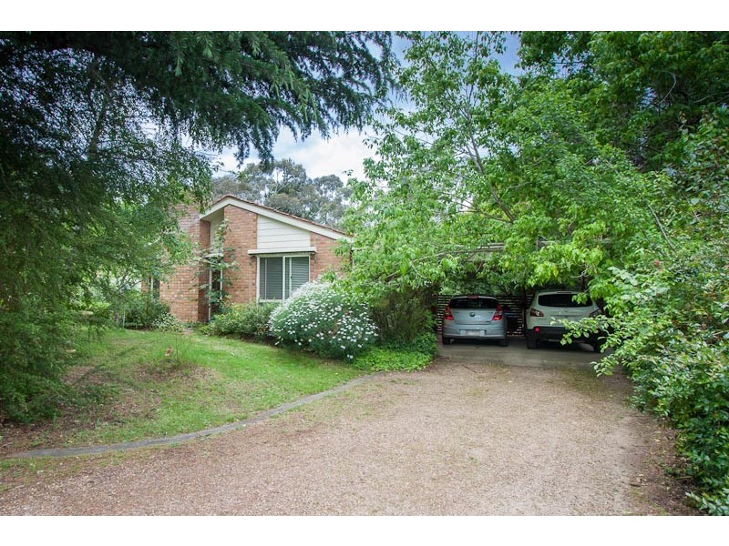 3 Governors Drive, Mount Macedon VIC 3441