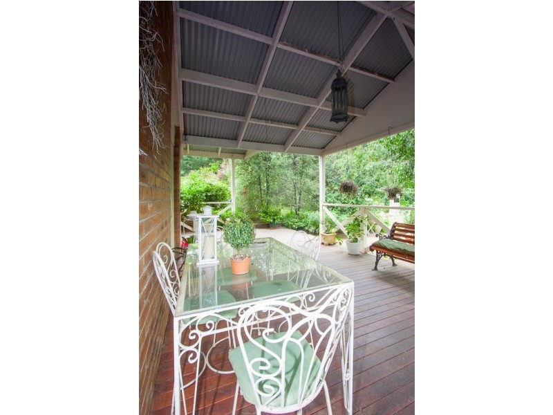 3 Governors Drive, Mount Macedon VIC 3441