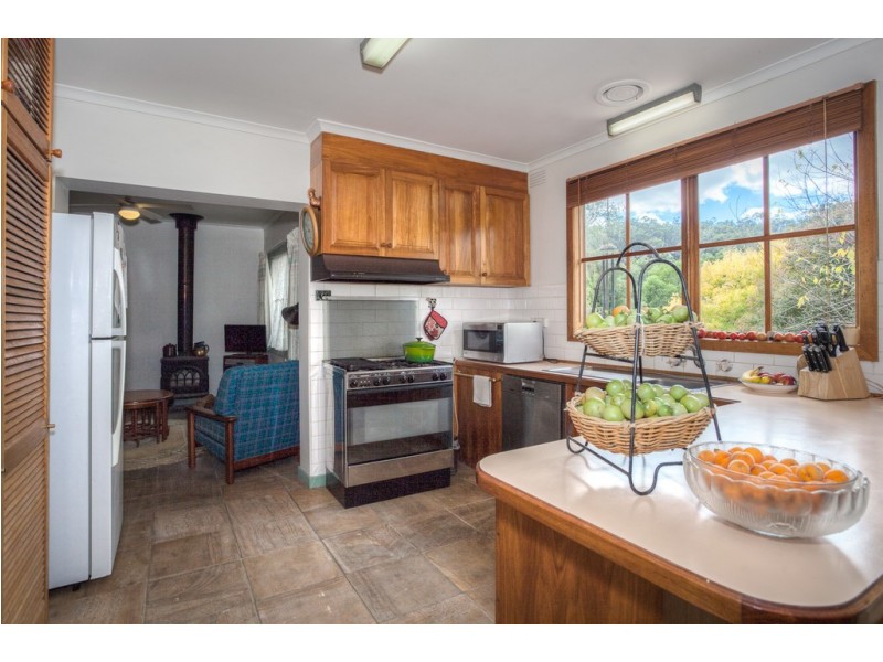 790 Black Range Road, Romsey VIC 3434