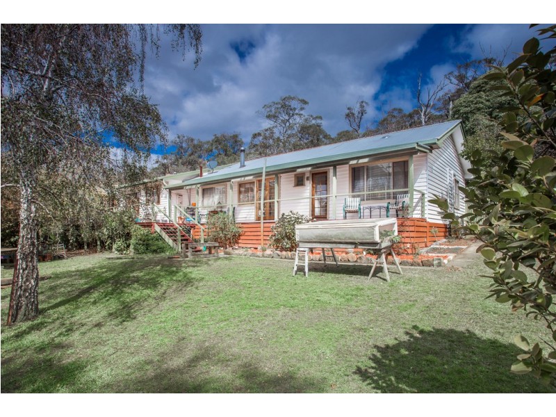 790 Black Range Road, Romsey VIC 3434