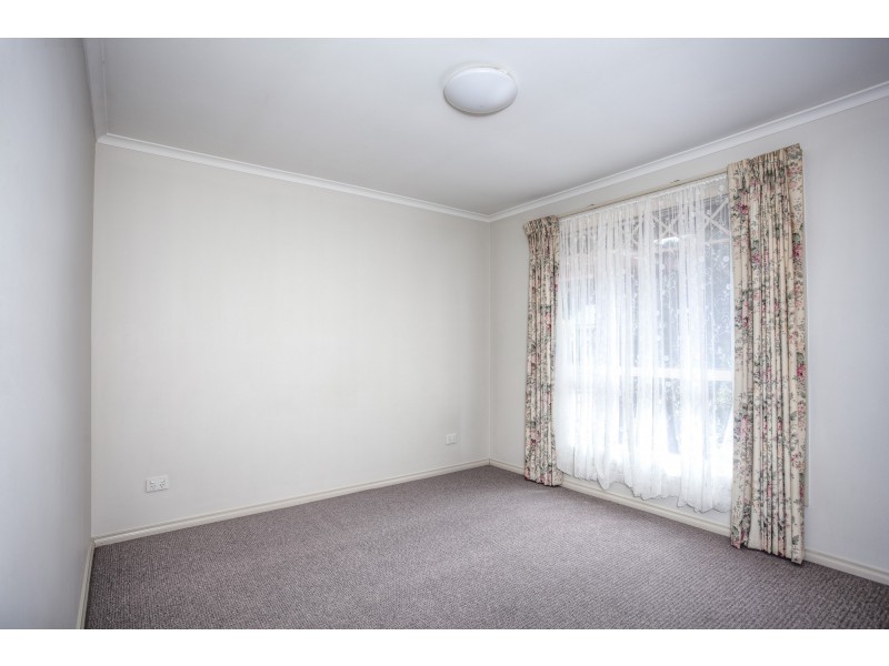 1 Barbara Street, Woodend VIC 3442