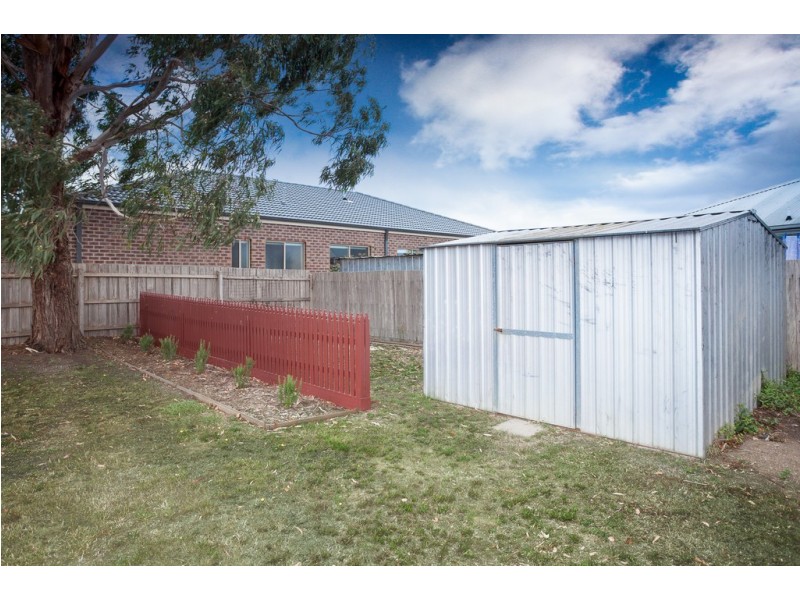 1 Barbara Street, Woodend VIC 3442