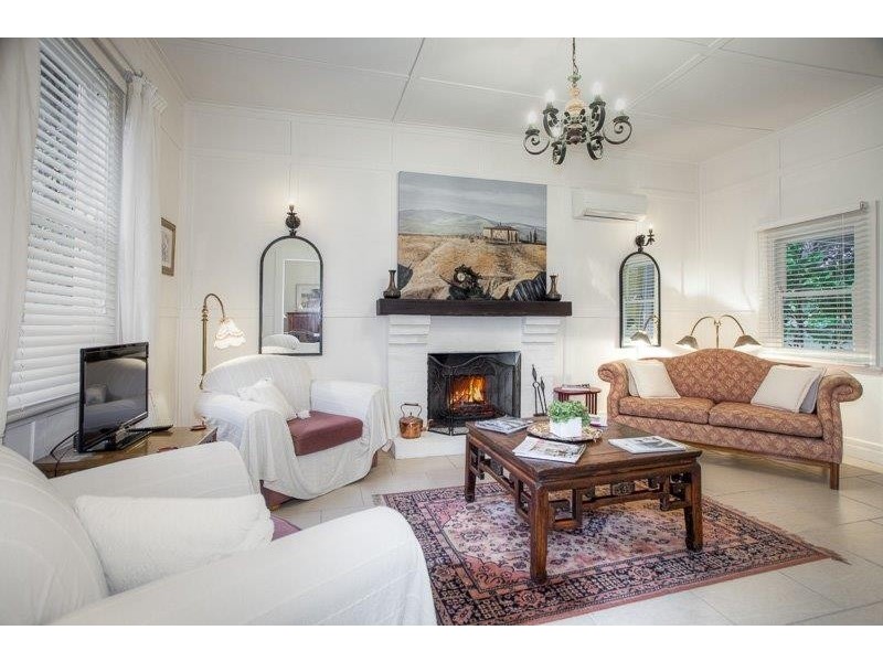 45 High Street, Woodend VIC 3442