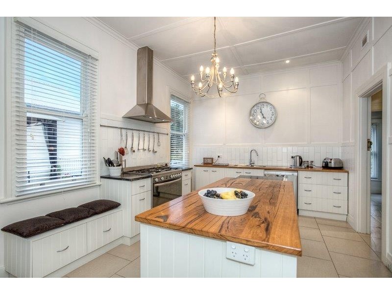 45 High Street, Woodend VIC 3442