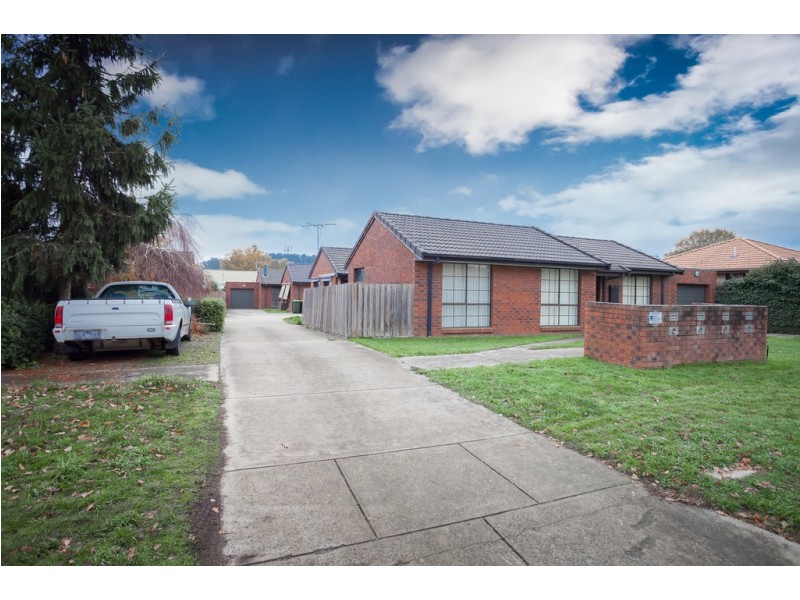 4/19 Urquhart Street, Woodend VIC 3442